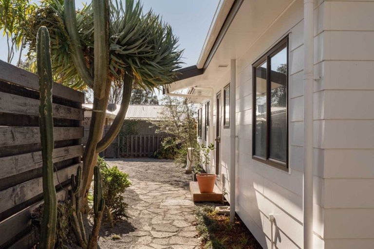 Photo of property in 14 Hastings Street, Te Puke, 3119