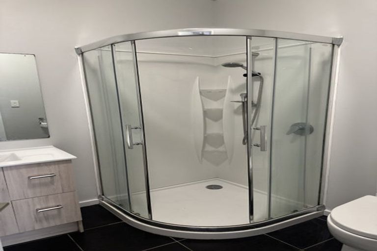 Photo of property in 90 Stokes Valley Road, Stokes Valley, Lower Hutt, 5019