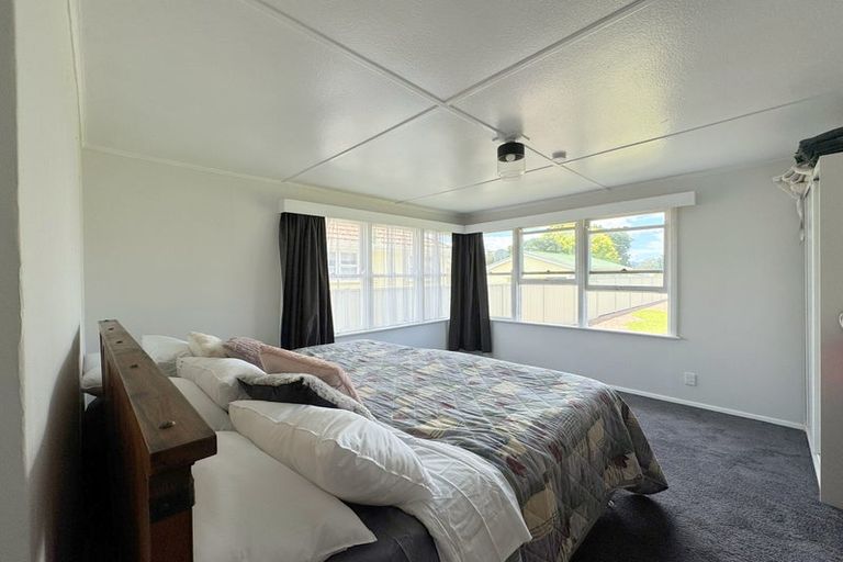 Photo of property in 28 Victor Street, Dannevirke, 4930