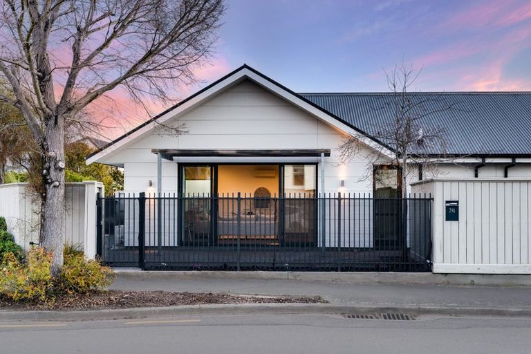 Photo of property in 29a Clarence Street South, Addington, Christchurch, 8024