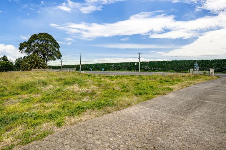 Photo of property in 414 Main Road North, Bay View, Napier, 4104