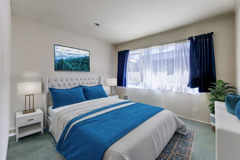 Photo of property in 23 Broadfield Street, Massey, Auckland, 0614