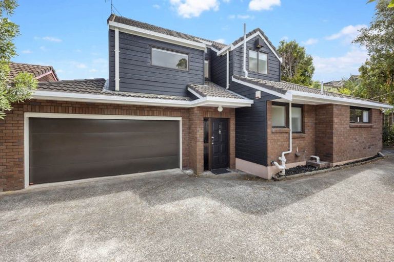 Photo of property in 2/179 Wiseley Road, West Harbour, Auckland, 0618