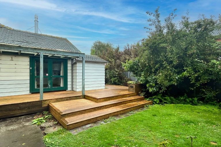 Photo of property in 38 Otara Street, Ilam, Christchurch, 8053