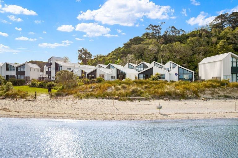 Photo of property in 21 Boathouse Bay Lane, Snells Beach, 0920