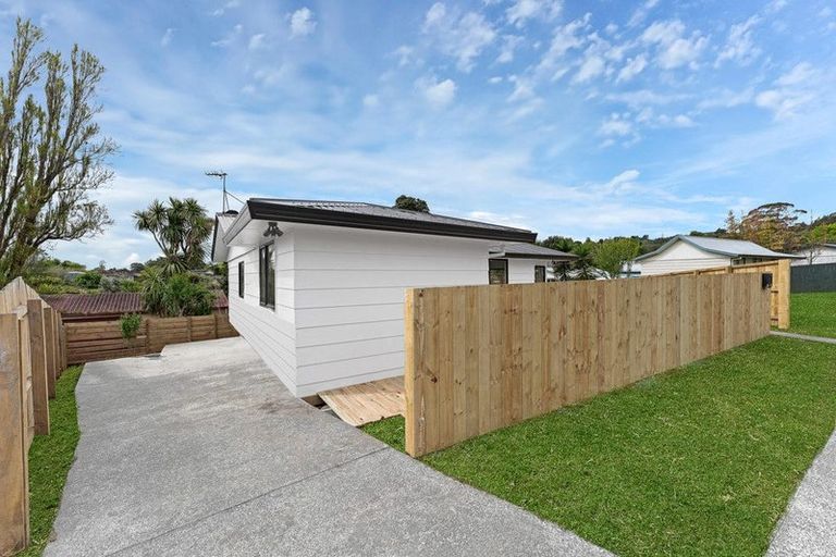 Photo of property in 1/53 Redcrest Avenue, Red Hill, Papakura, 2110