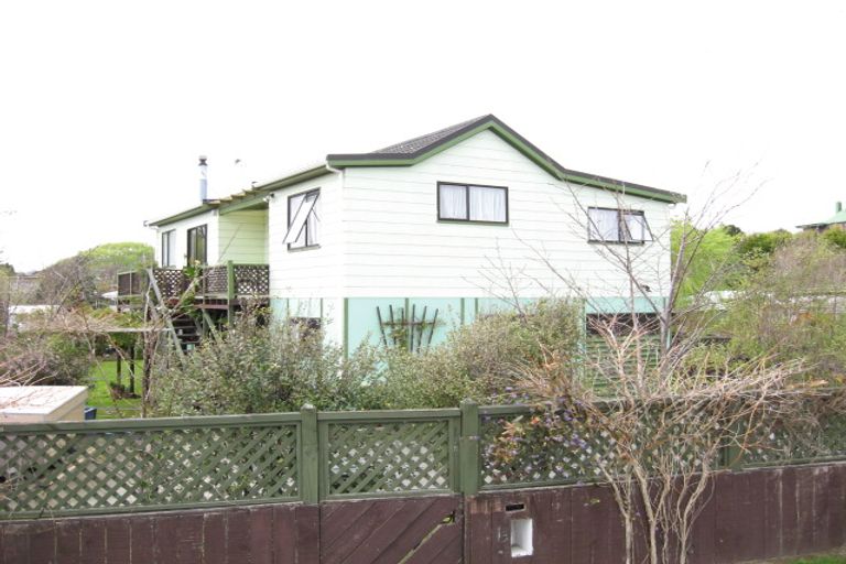 Photo of property in 13 Otaihanga Road, Otaihanga, Paraparaumu, 5036