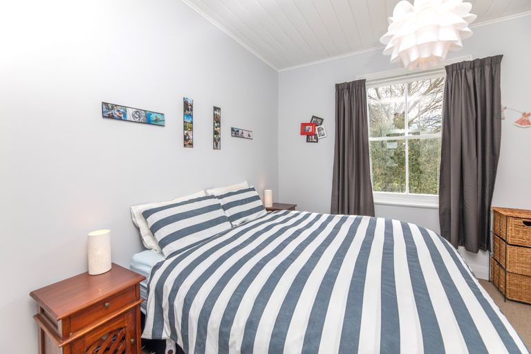 Photo of property in 203 Whitecliffs Road, Whitecliffs, Coalgate, 7673