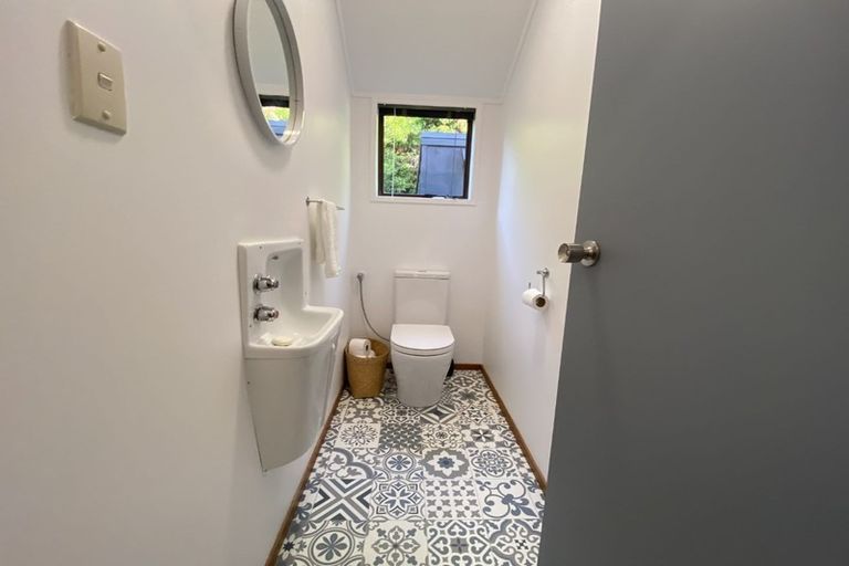 Photo of property in 9 Handley Place, Glen Avon, New Plymouth, 4312