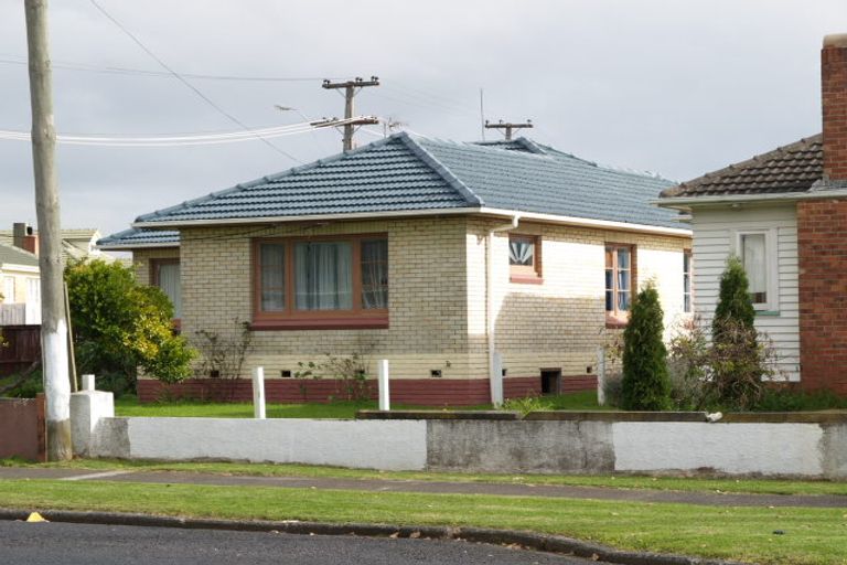 Photo of property in 133 Gray Avenue, Papatoetoe, Auckland, 2024