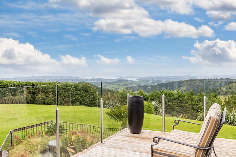 Photo of property in 185 Govan Wilson Road, Whangaripo, Warkworth, 0985