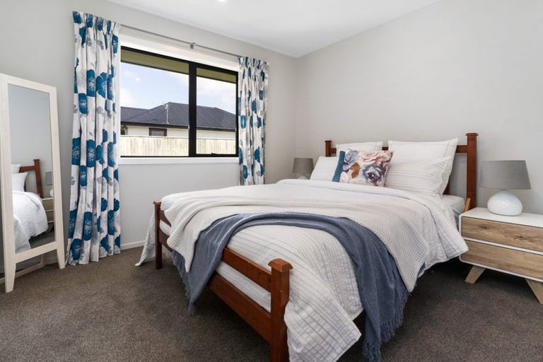 Photo of property in 28 Barewood Grove, West Melton, 7618