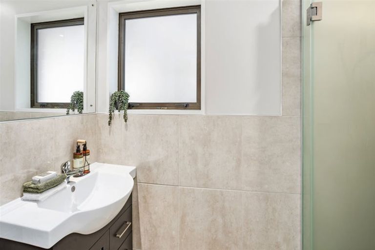 Photo of property in 306 Yaldhurst Road, Avonhead, Christchurch, 8042