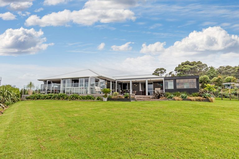 Photo of property in 185 Govan Wilson Road, Whangaripo, Warkworth, 0985