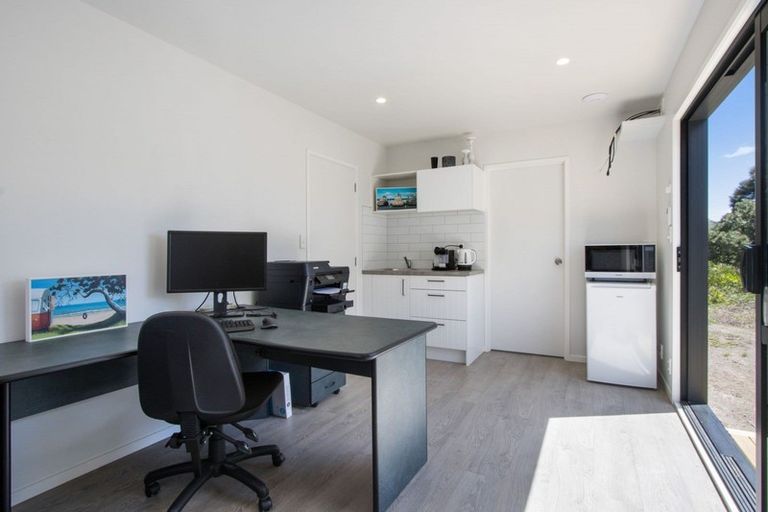 Photo of property in 32 Papaunahi Road, Bowentown, Katikati, 3177