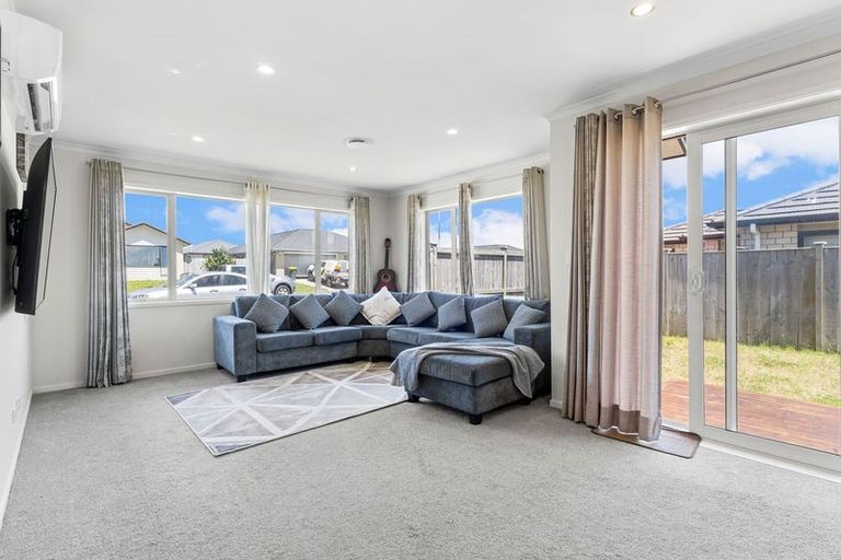 Photo of property in 28 Rainsford Road, Pukekohe, 2120