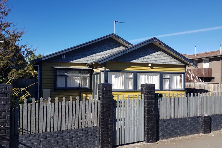 Photo of property in 294 Barbadoes Street, Christchurch Central, Christchurch, 8011