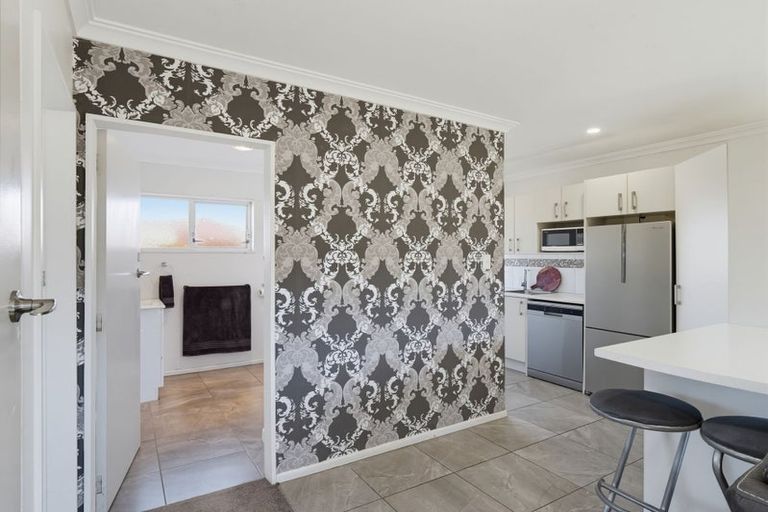 Photo of property in 56d Gonville Avenue, Gonville, Wanganui, 4501