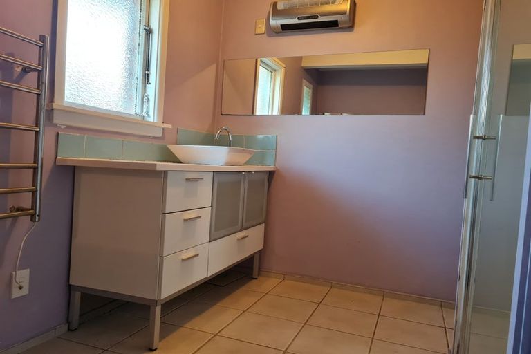 Photo of property in 74 Gilberthorpes Road, Hei Hei, Christchurch, 8042