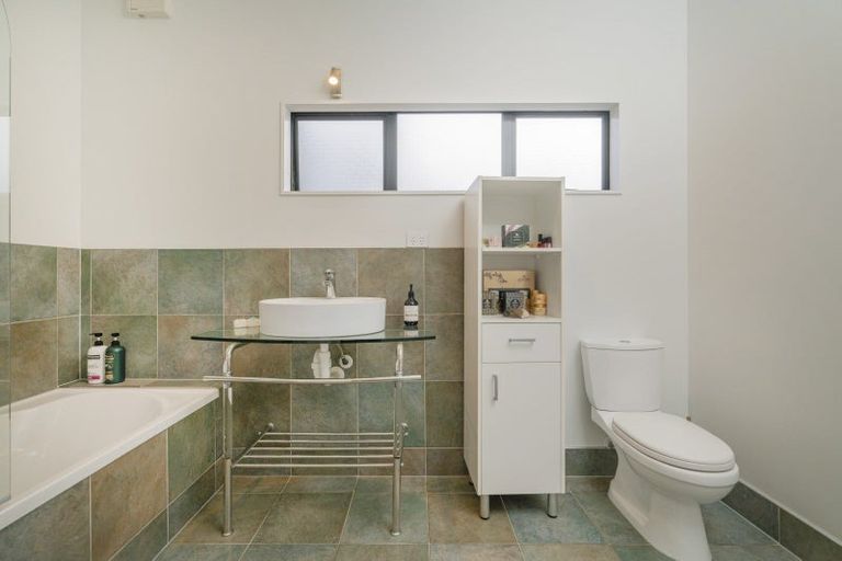 Photo of property in 25 Pacific Place, Whitianga, 3510