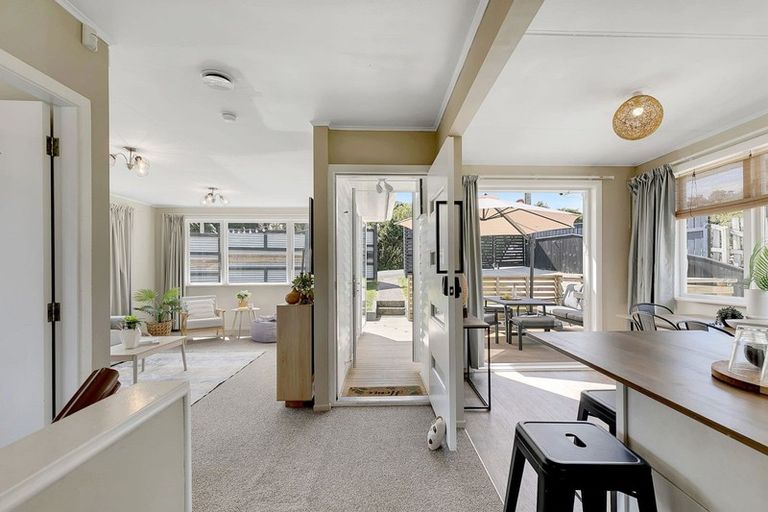 Photo of property in 70 Champion Street, Cannons Creek, Porirua, 5024