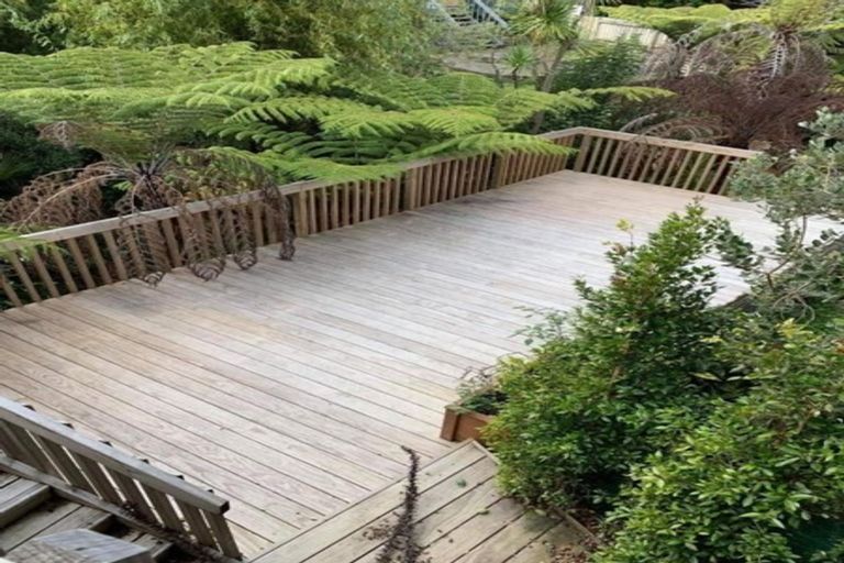 Photo of property in 2a Bronwyn Place, Torbay, Auckland, 0630