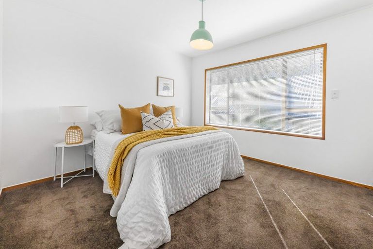 Photo of property in 55 Dignan Street, Point Chevalier, Auckland, 1022