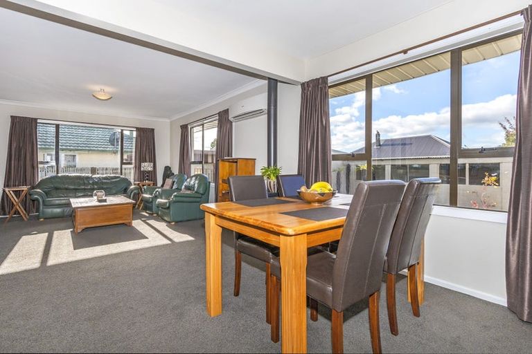 Photo of property in 22 Fenchurch Street, Northcote, Christchurch, 8052