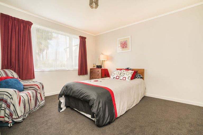 Photo of property in 23 Rowandale Avenue, Manurewa, Auckland, 2102