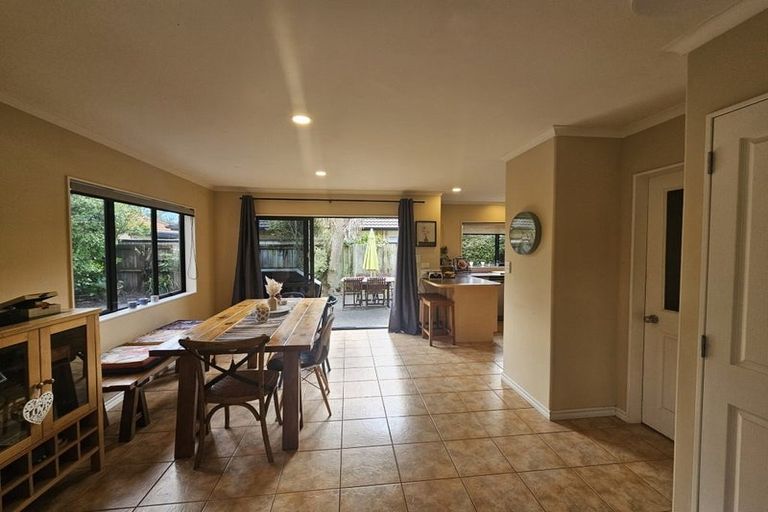 Photo of property in 30 Kahira Crescent, Papamoa Beach, Papamoa, 3118