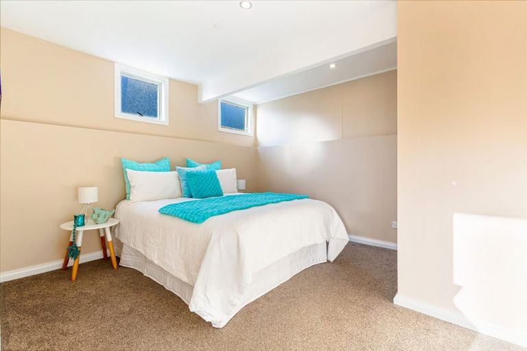 Photo of property in 37 Kamara Road, Glen Eden, Auckland, 0602