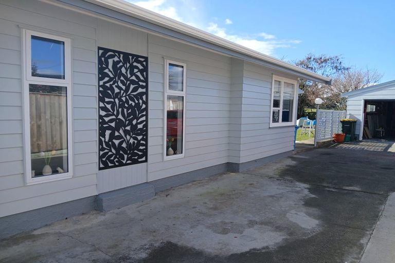 Photo of property in 7 Harlech Street, Levin, 5510