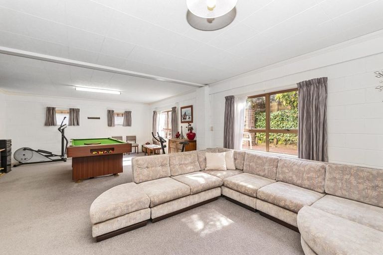 Photo of property in 133 Tiroroa Avenue, Te Atatu South, Auckland, 0610