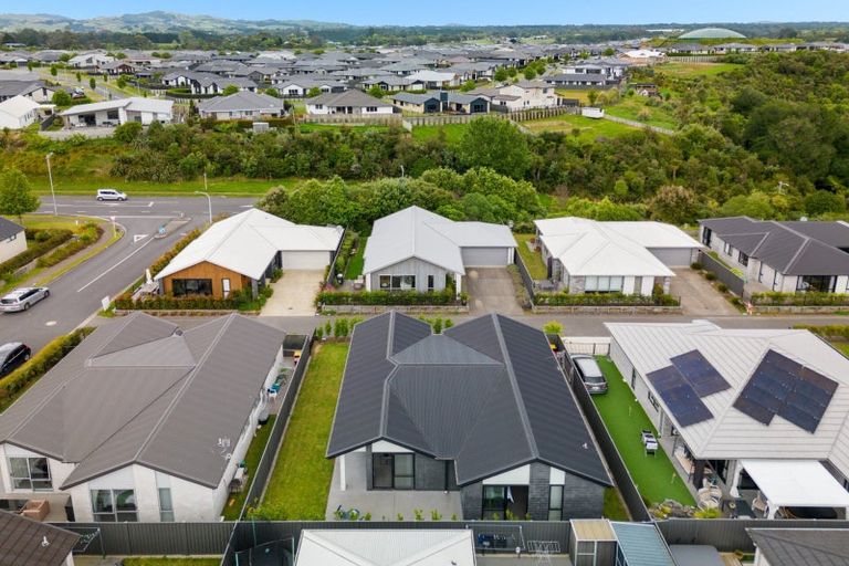 Photo of property in 4 Shannon Lane, Pyes Pa, Tauranga, 3112