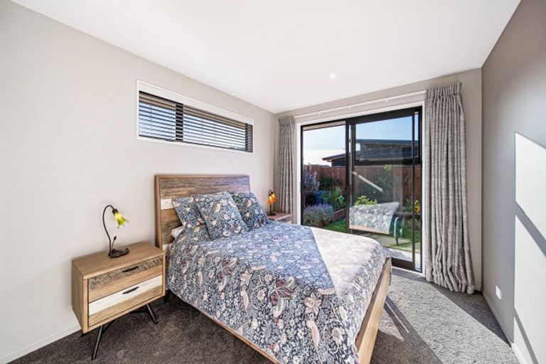 Photo of property in 2 Claremont Crescent, Amberley, 7410