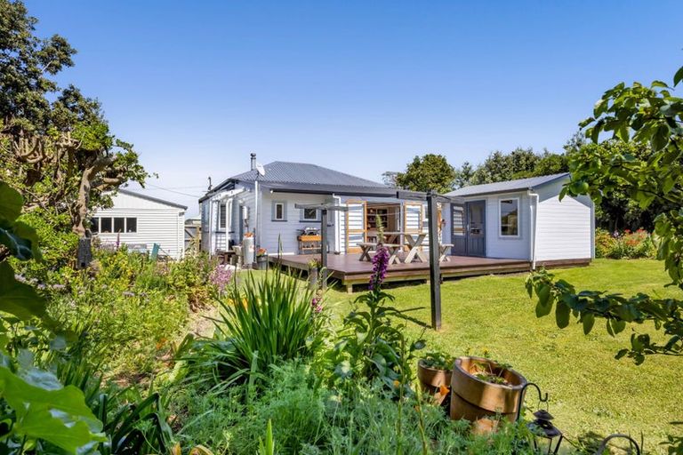 Photo of property in 53 Fox Street, Opunake, 4616