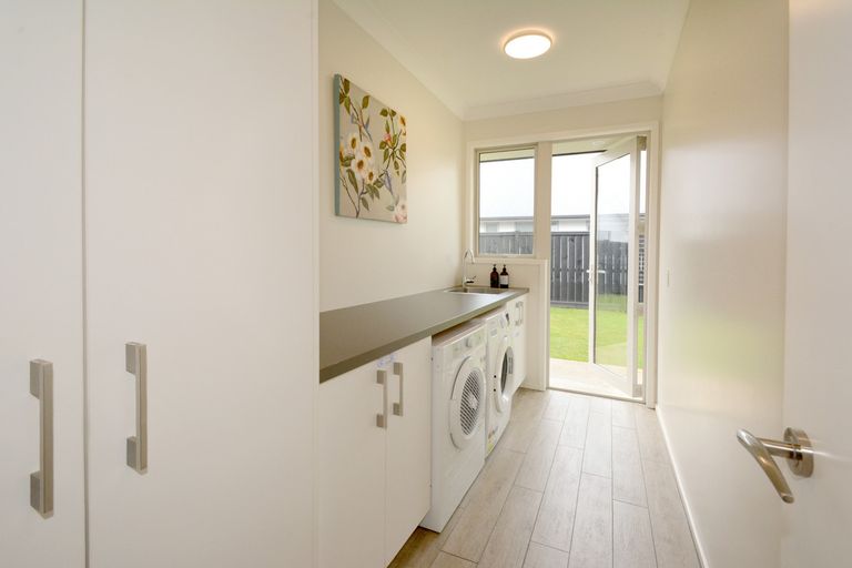 Photo of property in 14 Armadale Street, Mosgiel, 9024