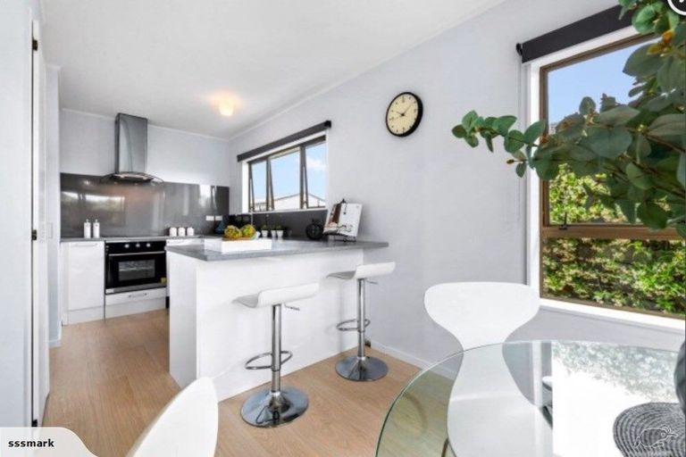 Photo of property in 47a Hatton Road, Orewa, 0931