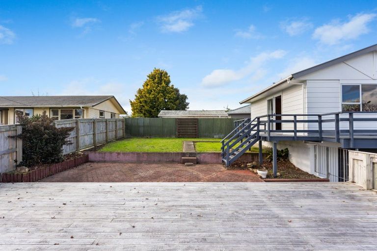 Photo of property in 2 Stoke Place, Awapuni, Palmerston North, 4412