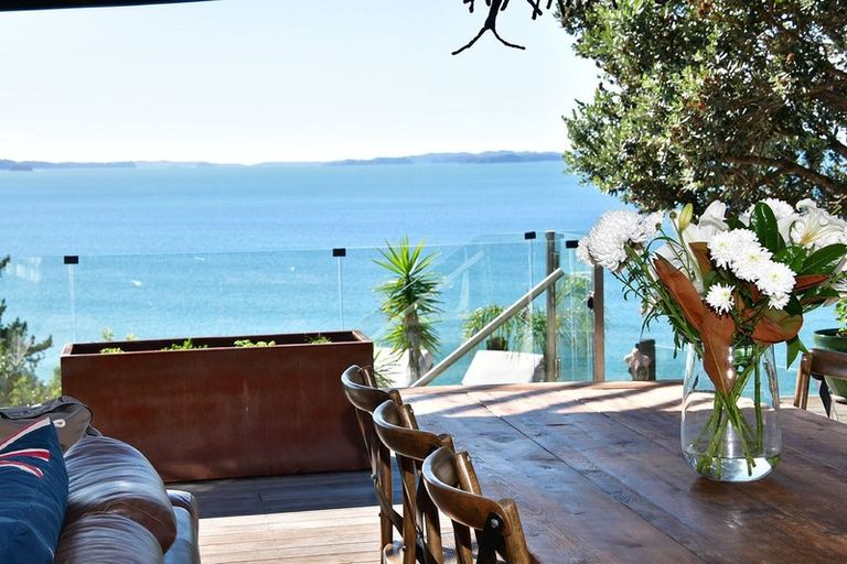 Photo of property in 86 Vipond Road, Stanmore Bay, Whangaparaoa, 0932