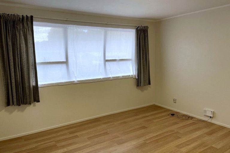 Photo of property in 5 Damson Place, Bucklands Beach, Auckland, 2012