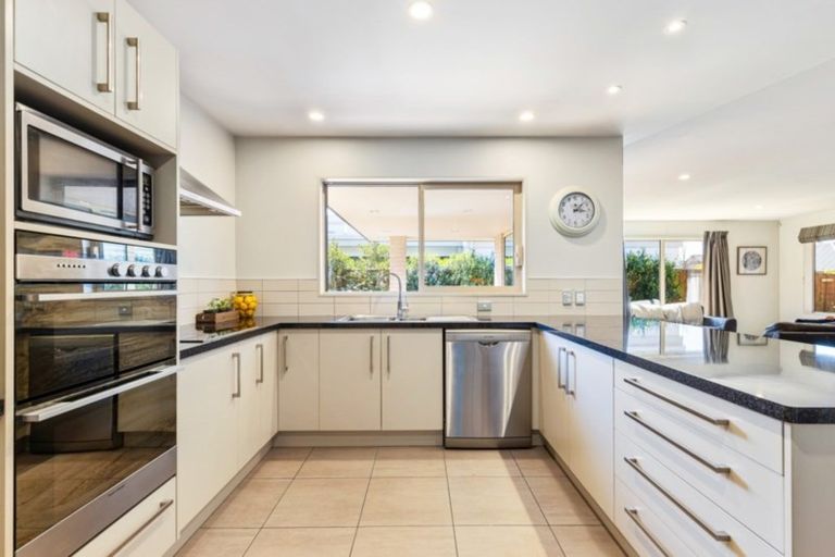 Photo of property in 3 Chesterfield Place, Rangiora, 7400