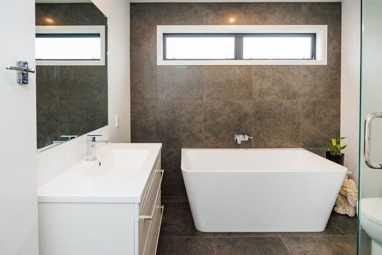 Photo of property in 28 Grey Street, Feilding, 4702