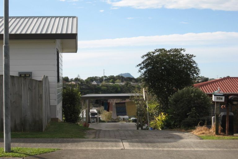 Photo of property in 10 Te Arawa Place, Welcome Bay, Tauranga, 3112