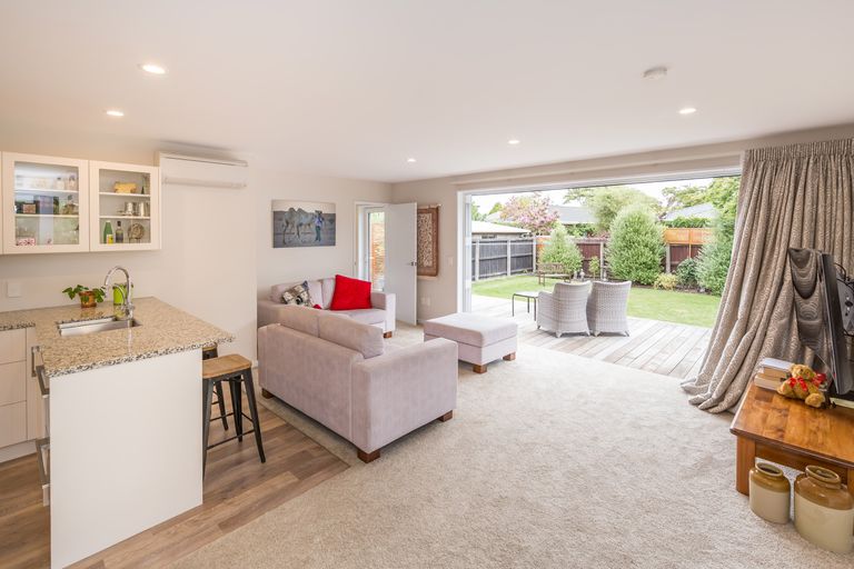 Photo of property in 35 Delph Street, Avonhead, Christchurch, 8042