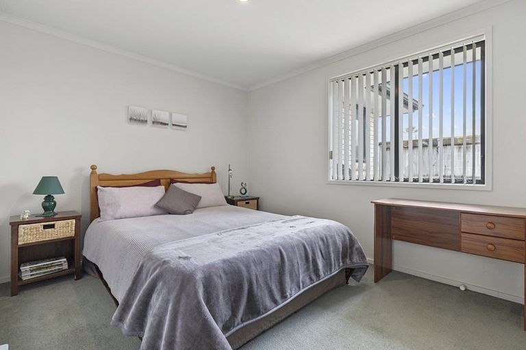 Photo of property in 6 Winchester Place, Rototuna North, Hamilton, 3210