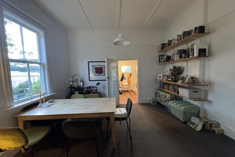 Photo of property in 166 Daniell Street, Newtown, Wellington, 6021