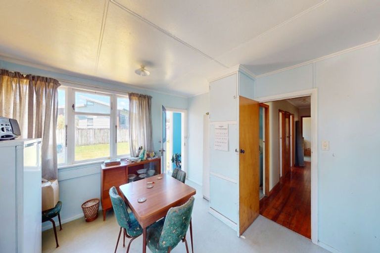 Photo of property in 5 Hinemoa Street, Levin, 5510