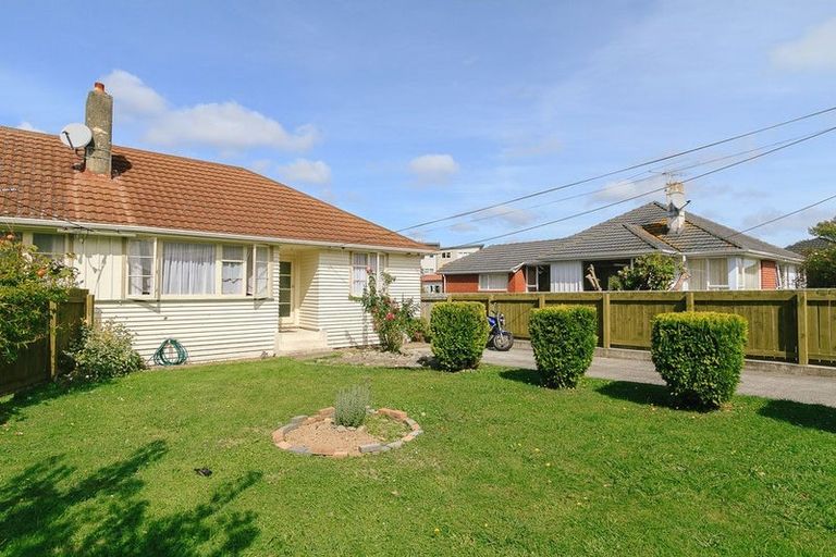 Photo of property in 1034 High Street, Avalon, Lower Hutt, 5011