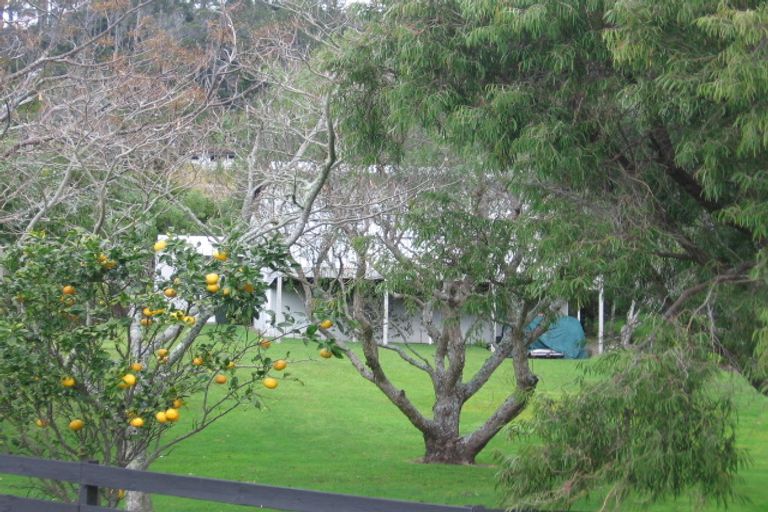 Photo of property in 84 Pa Road, Hahei, Whitianga, 3591
